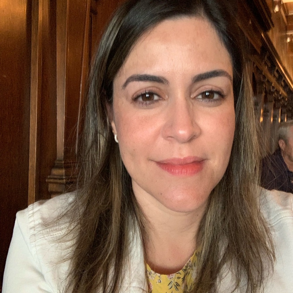 Meet your Posher, Heloiza